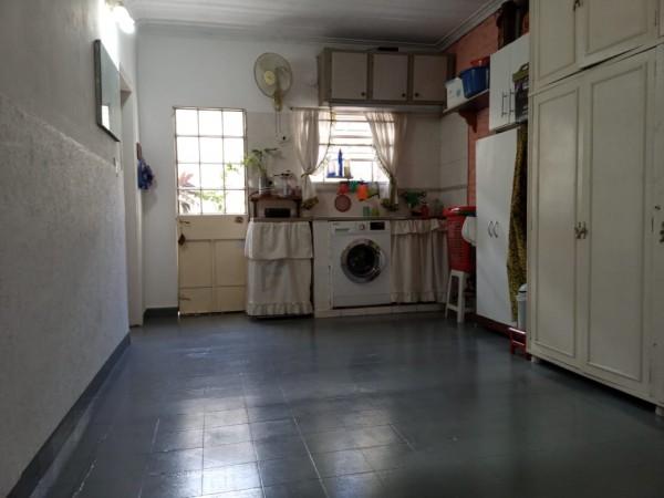 Barrio Candioti, Casa 3 dorm, escritorio, garage, patio seco y terrazas.