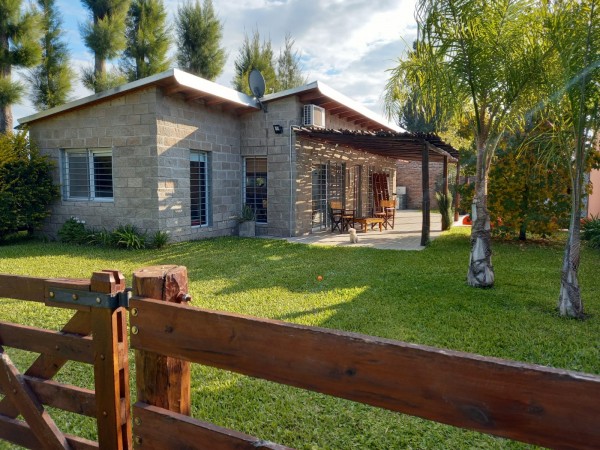 Se vende casa quinta en Desvío Arijón, Complejo Privado Los Arándanos.