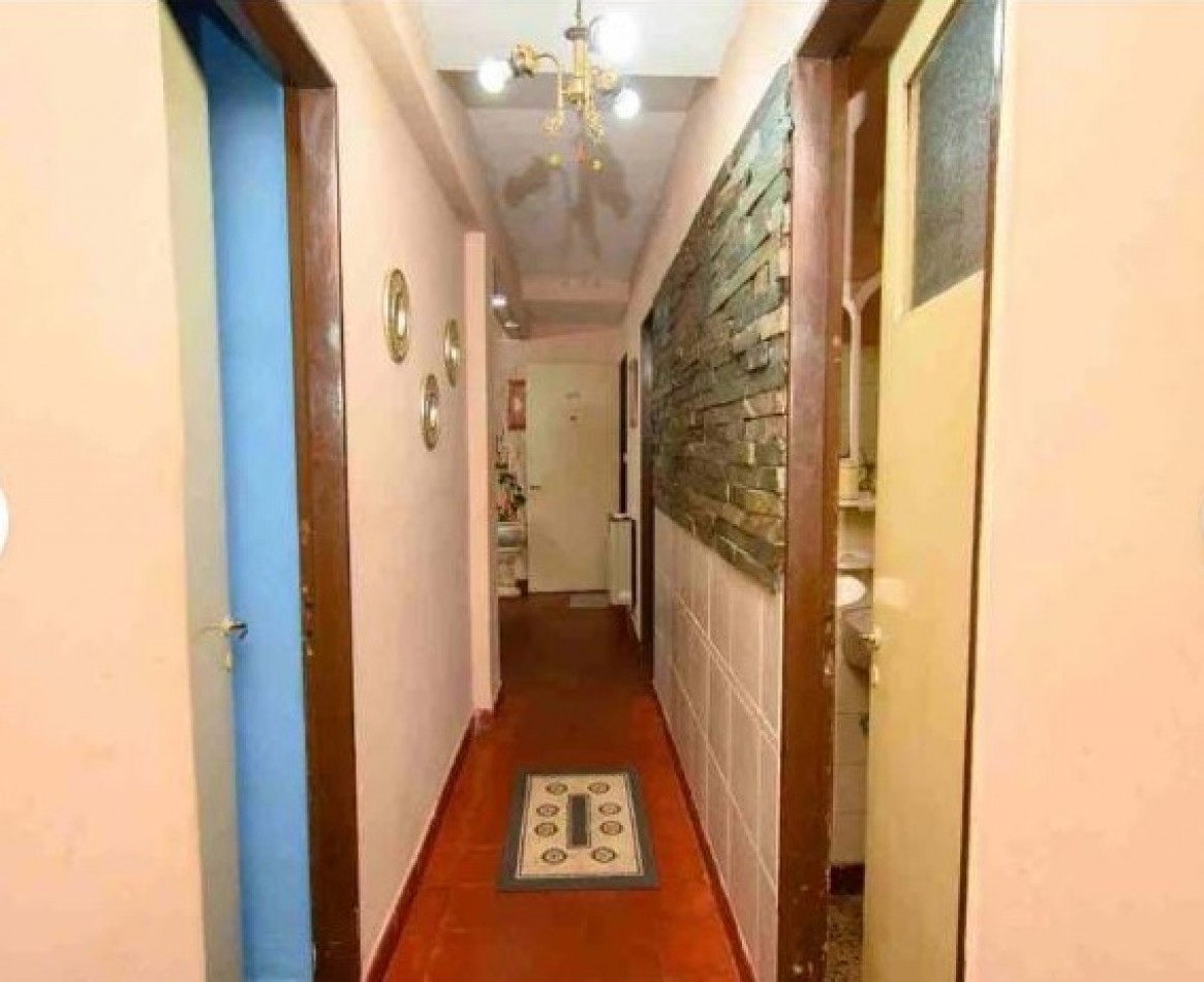 Se vende dpto de 3 dormitorios. Avenida General Paz 7019, Planta Baja Dpto 23. 