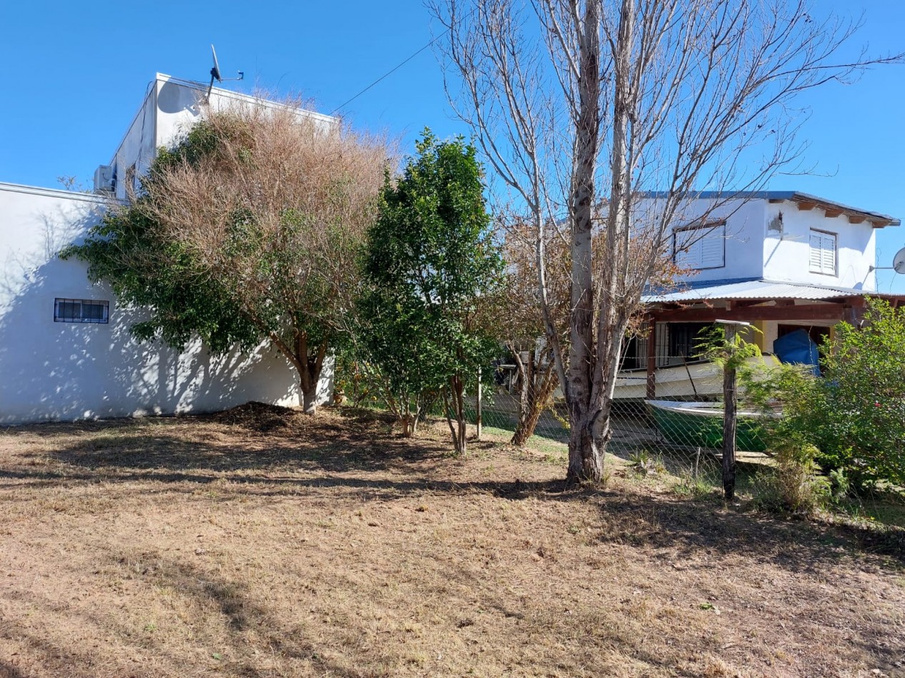 CASA DE DOS PLANTAS EN CAYASTA