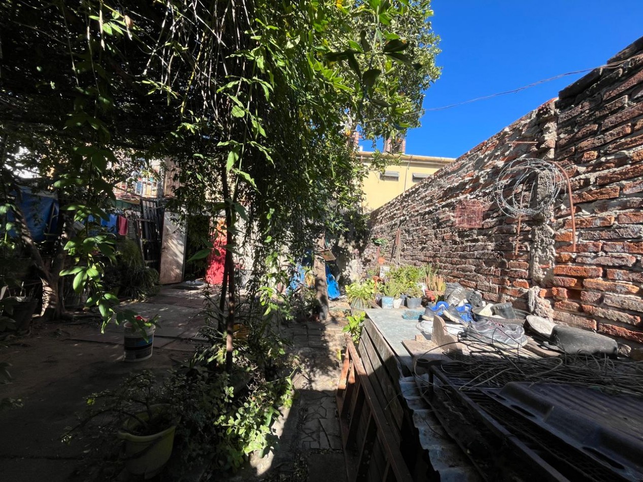 CASA DE DOS PLANTAS EN BARRIO EL POZO!! 