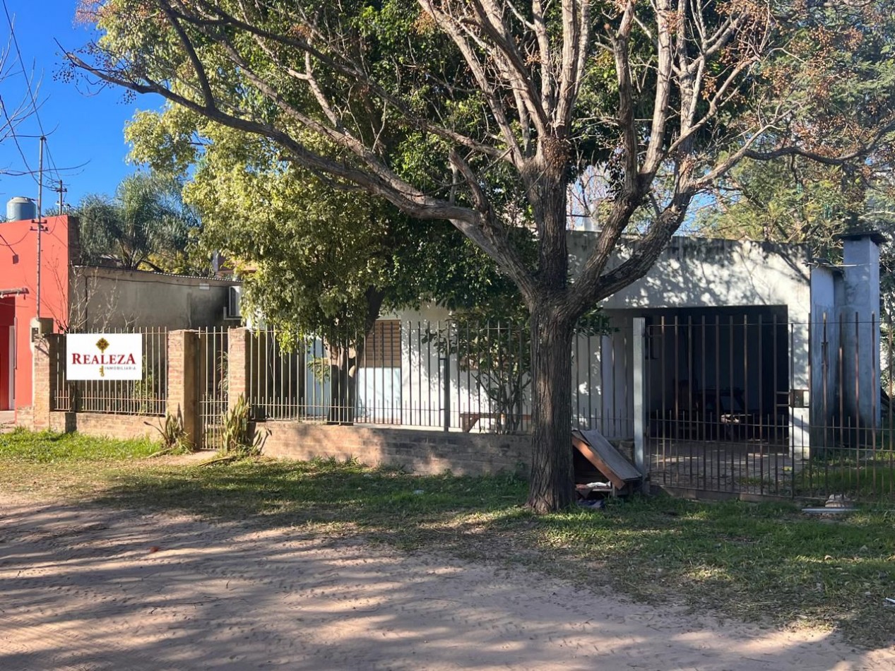 CASA FRENTE A LA PLAZA, LOS ZAPALLOS 