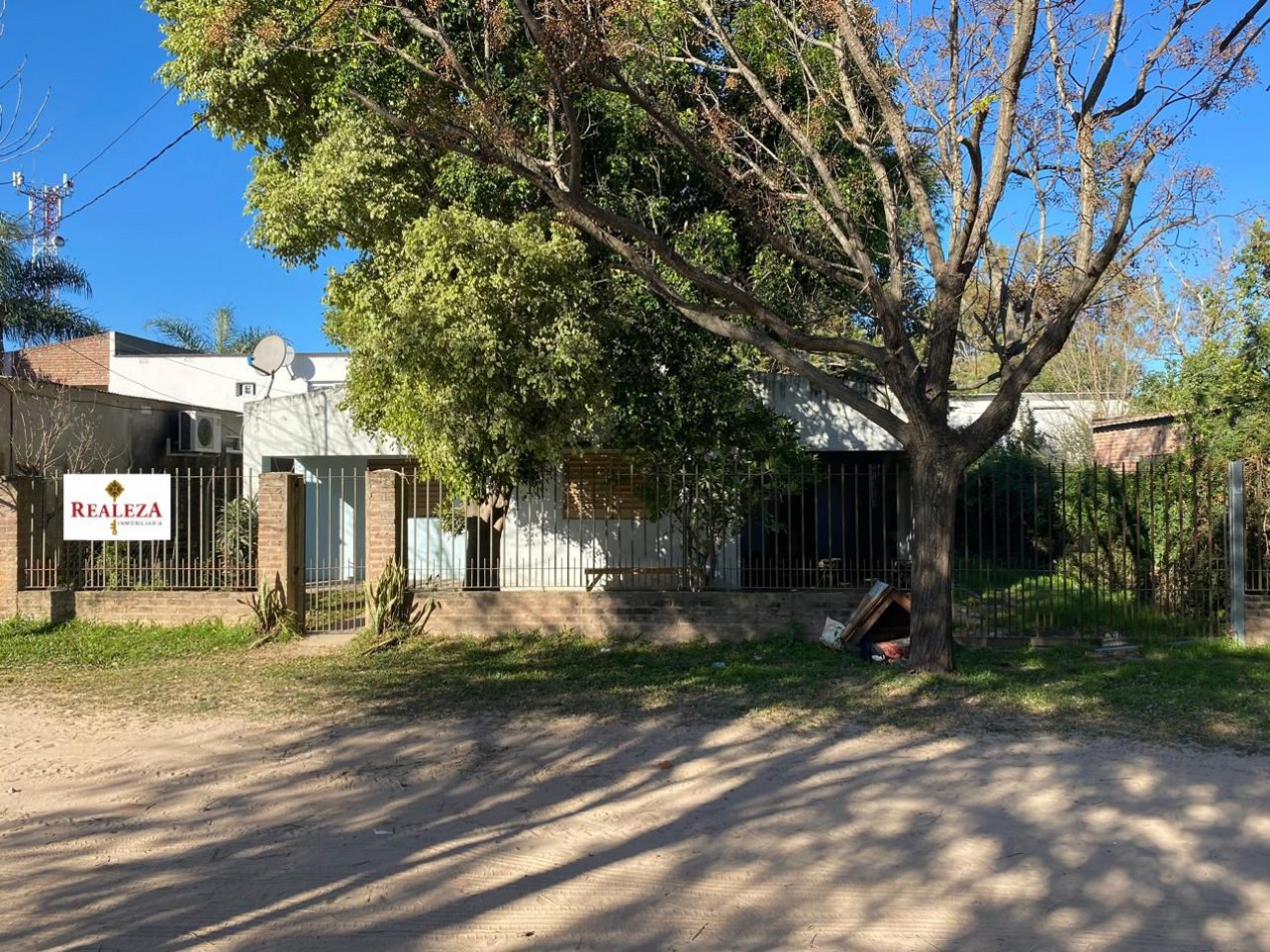 CASA FRENTE A LA PLAZA, LOS ZAPALLOS 