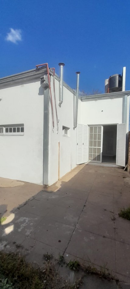 Oportunidad Casa 2 Dorm/ Cochera y Gran Patio Verde Frutos 2764,Villa Lujan, Santo Tome.