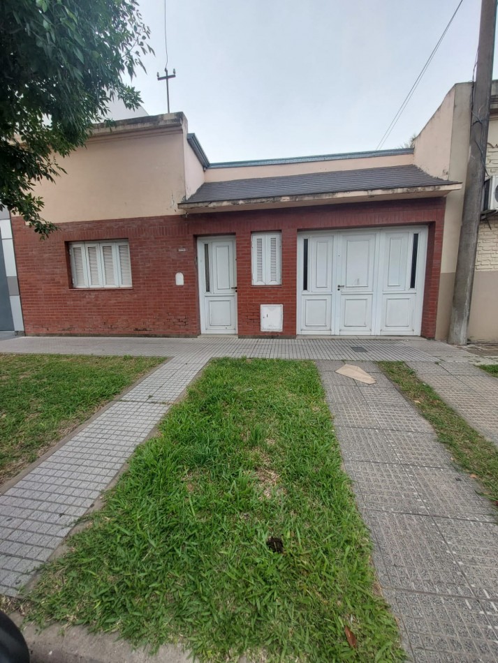 Venta casa en Hernandarias al 2000