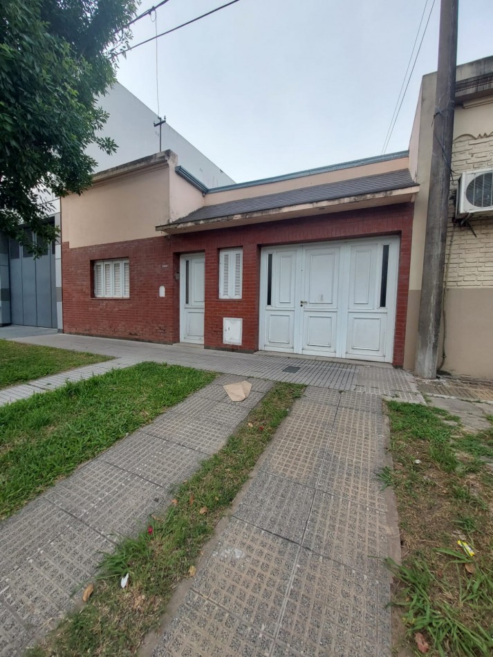 Venta casa en Hernandarias al 2000