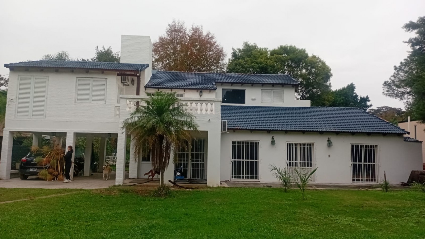 IMPONENTE CASA EN VILLA CALIFORNIA
