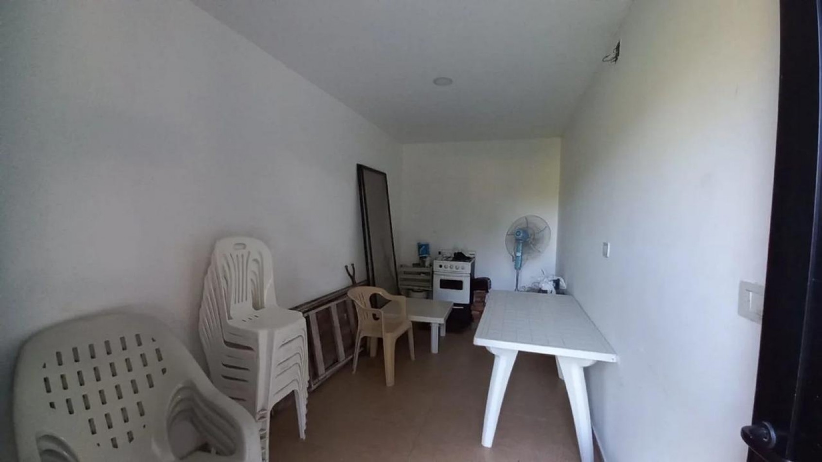 CASA QUINTA EN ARROYO LEYES EXCELENTE UBICACION Y ESTADO !! INVERSORES O PRIMERA VIVIENDA !!