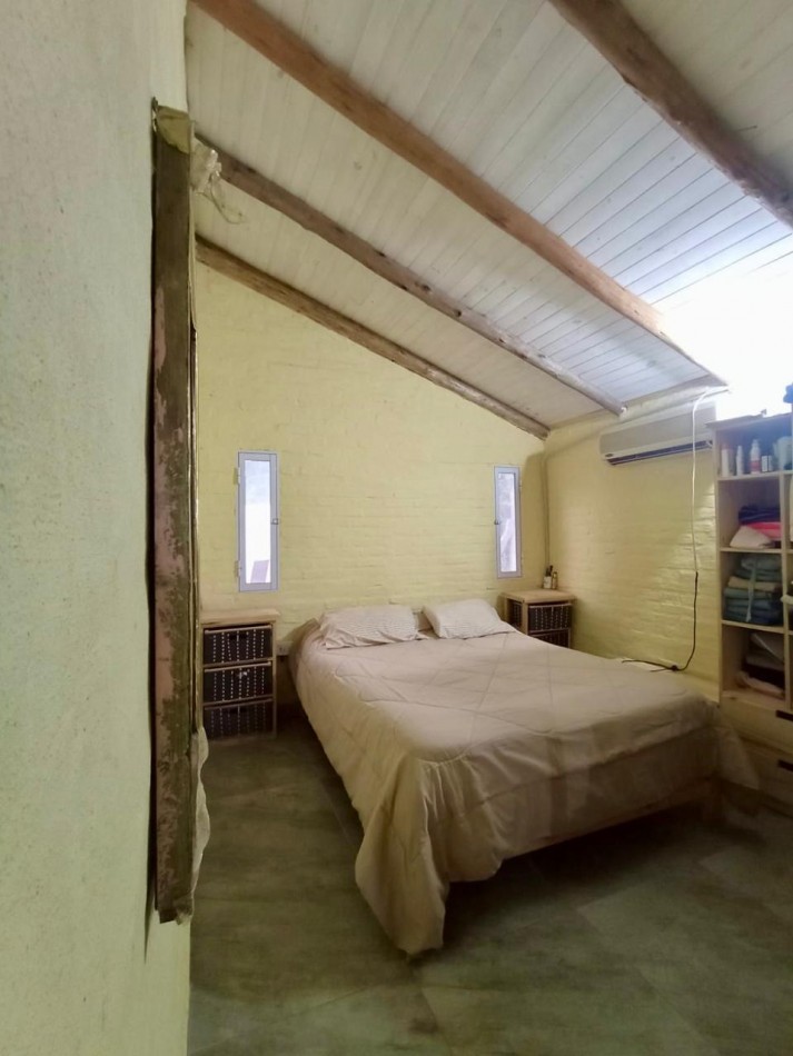 CASA QUINTA TIPO QUINCHO CON MUCHO VERDE Y PISCINA !! IMPERDIBLE !!