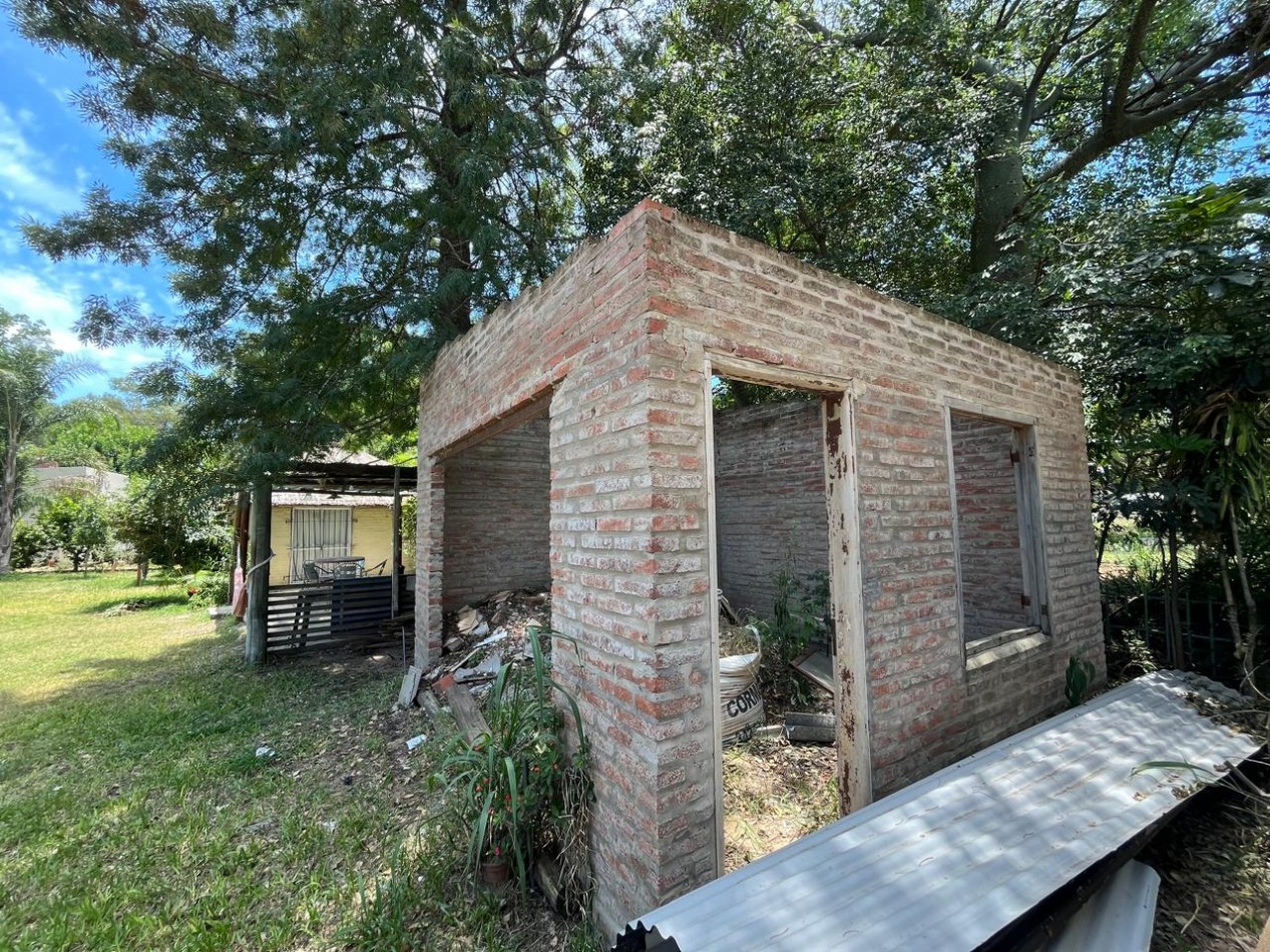 CASA QUINTA TIPO QUINCHO CON MUCHO VERDE Y PISCINA !! IMPERDIBLE !!