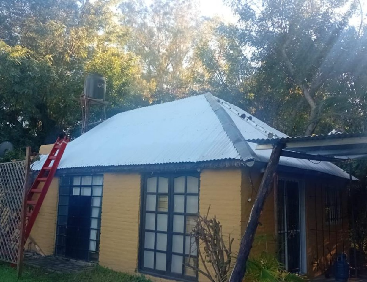 CASA QUINTA TIPO QUINCHO CON MUCHO VERDE Y PISCINA !! IMPERDIBLE !!