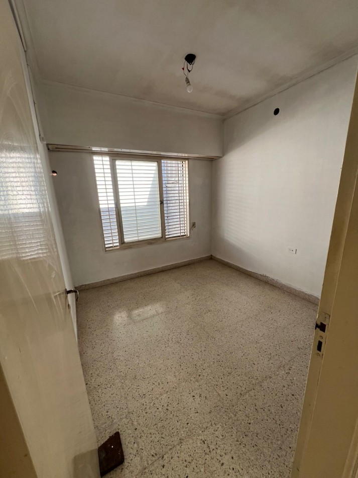 GRAN VIVIENDA EN ESQUINA - SAN JERONIMO NORTE