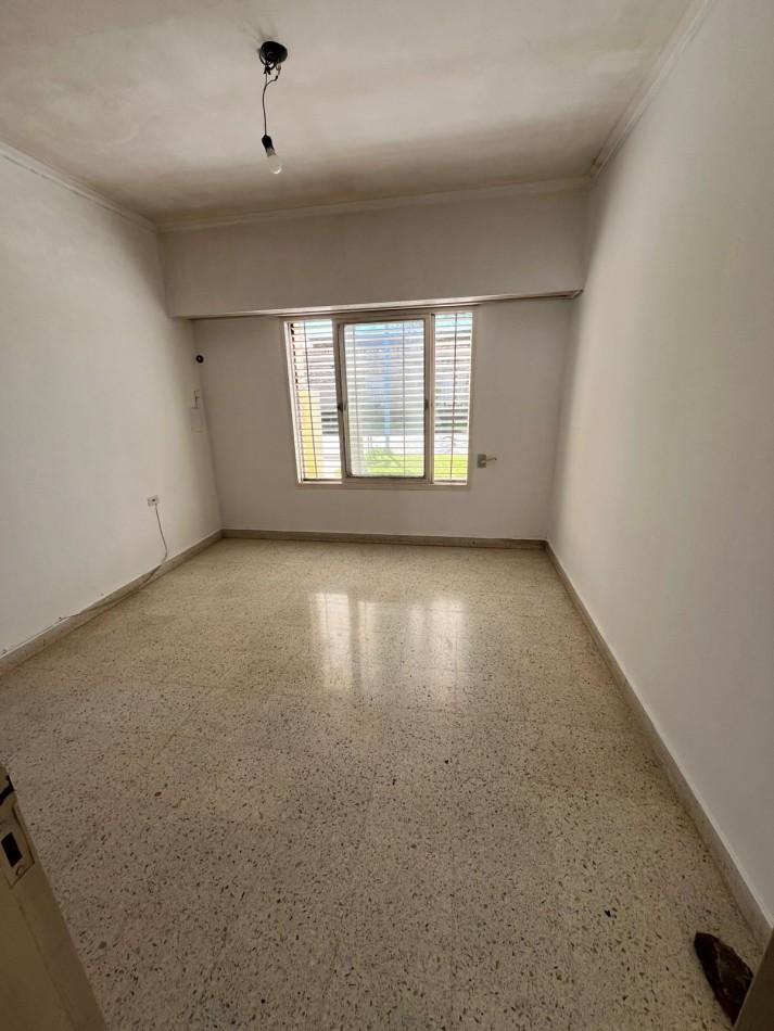 GRAN VIVIENDA EN ESQUINA - SAN JERONIMO NORTE