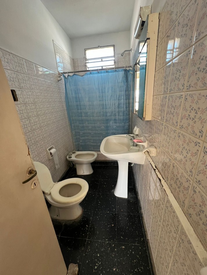 GRAN VIVIENDA EN ESQUINA - SAN JERONIMO NORTE