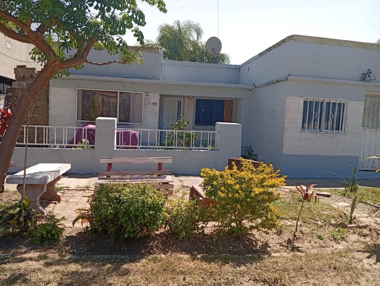 DOS PROPIEDADES EN UN MISMO LOTE RUTA 1 KM 7