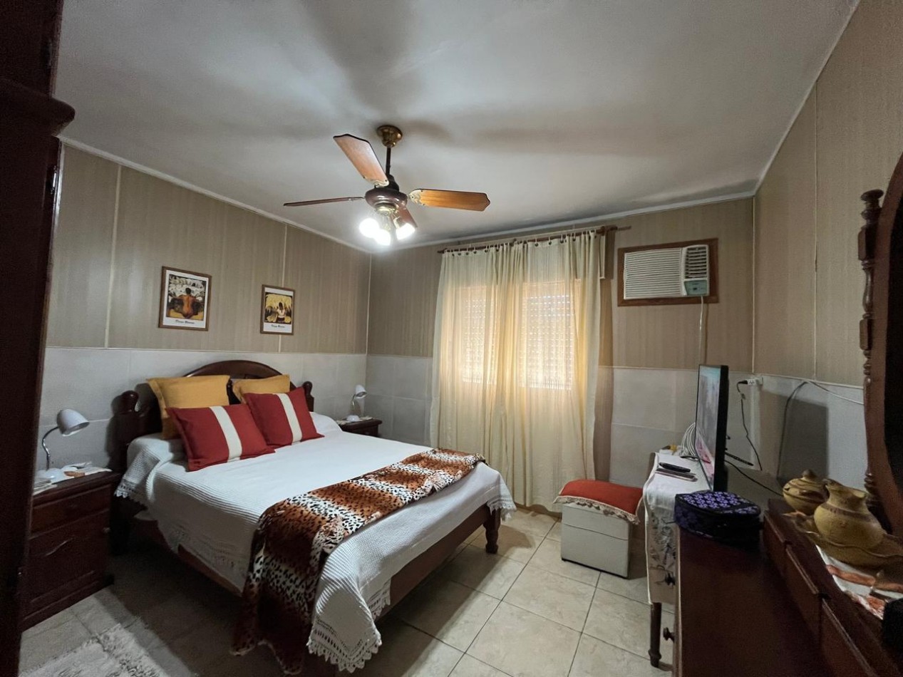 CASA + MONOAMBIENTE AMBOS EN IMPECABLE CONDICIONES !! OPORTUNIDAD DE INVERSION O PRIMERA VIVIENDA !!