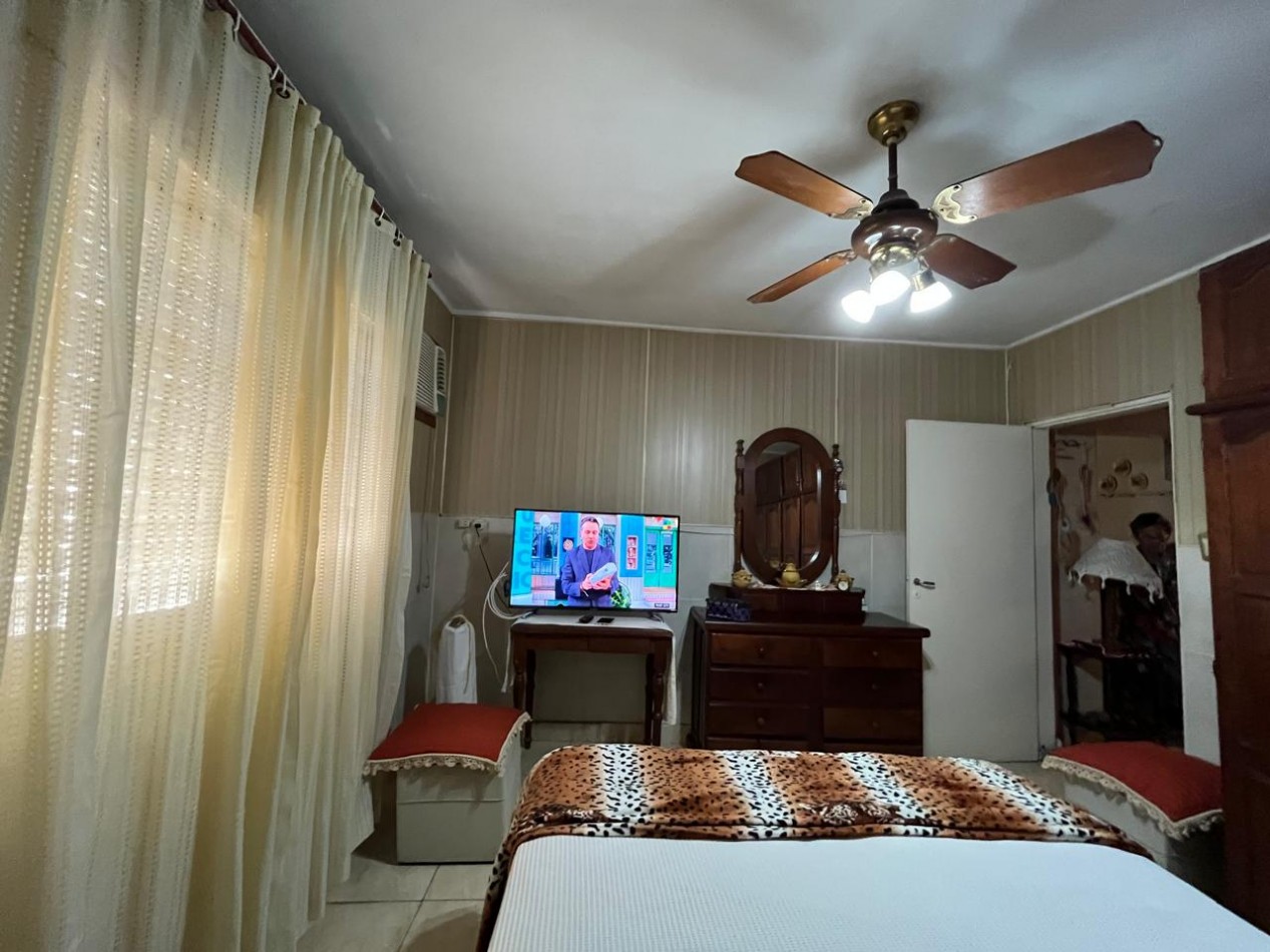 CASA + MONOAMBIENTE AMBOS EN IMPECABLE CONDICIONES !! OPORTUNIDAD DE INVERSION O PRIMERA VIVIENDA !!