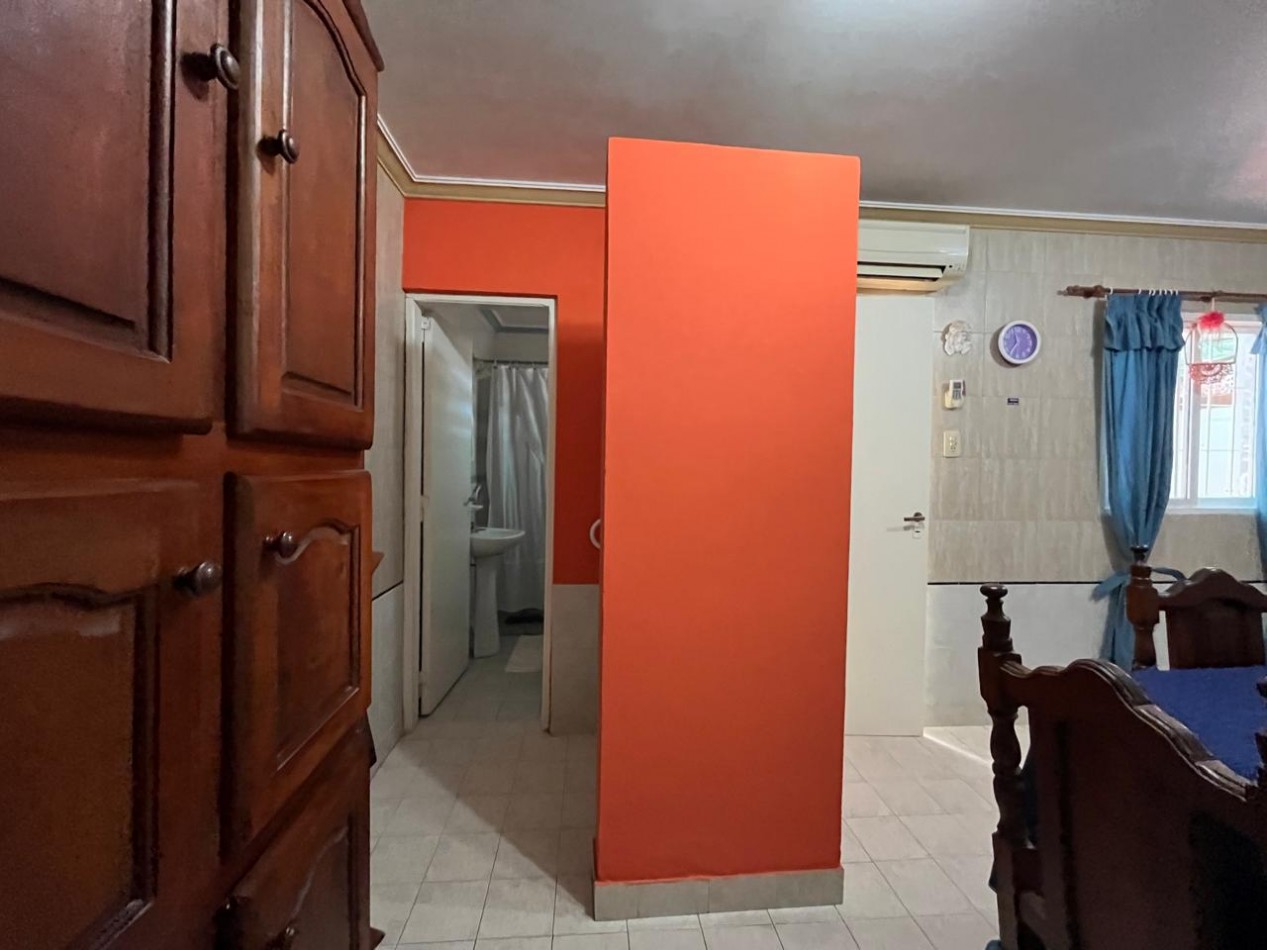 CASA + MONOAMBIENTE AMBOS EN IMPECABLE CONDICIONES !! OPORTUNIDAD DE INVERSION O PRIMERA VIVIENDA !!