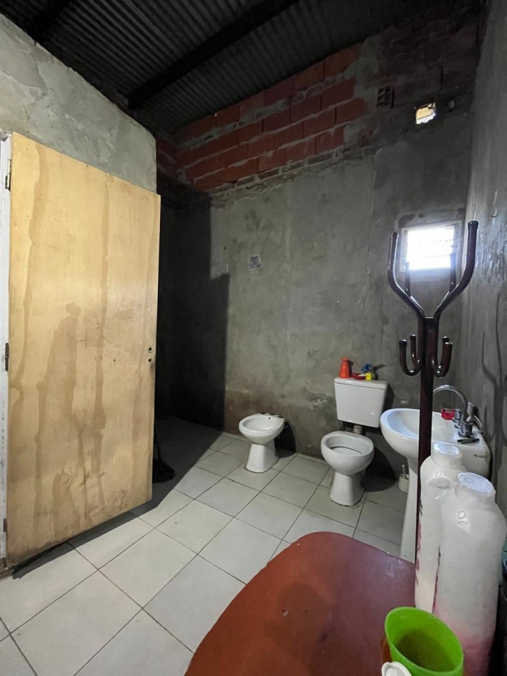 DOS CASAS EN UN MISMO TERRENO, UNA CON PANIFICADORA !! OPORTUNIDAD DE INVERSION O PRIMERA VIVIENDA !! 