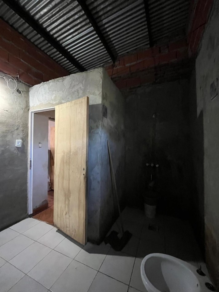 DOS CASAS EN UN MISMO TERRENO, UNA CON PANIFICADORA !! OPORTUNIDAD DE INVERSION O PRIMERA VIVIENDA !! 