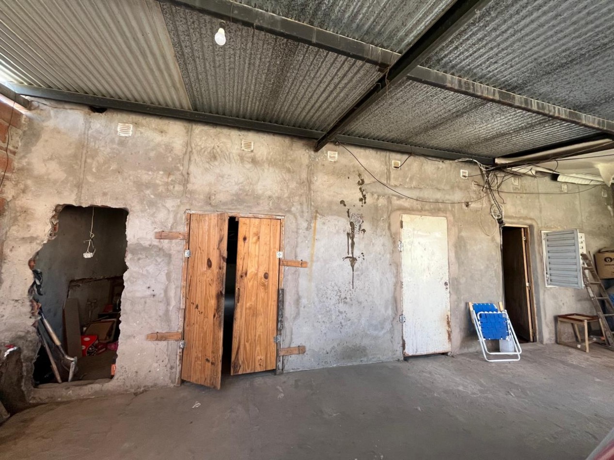 DOS CASAS EN UN MISMO TERRENO, UNA CON PANIFICADORA !! OPORTUNIDAD DE INVERSION O PRIMERA VIVIENDA !! 