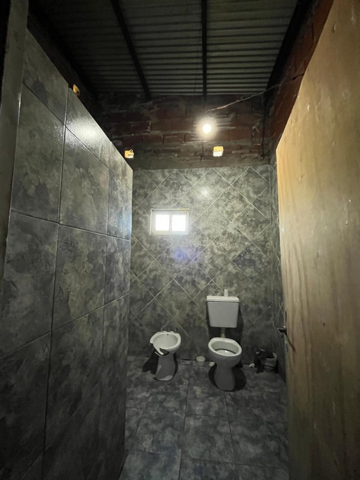 DOS CASAS EN UN MISMO TERRENO, UNA CON PANIFICADORA !! OPORTUNIDAD DE INVERSION O PRIMERA VIVIENDA !! 