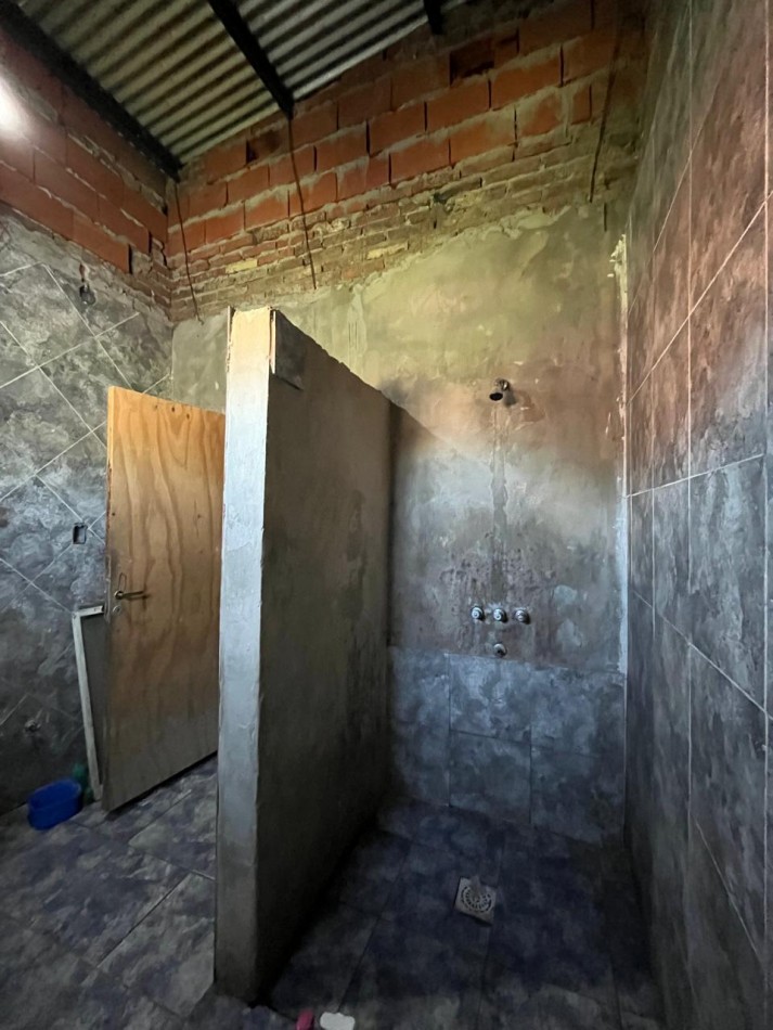 DOS CASAS EN UN MISMO TERRENO, UNA CON PANIFICADORA !! OPORTUNIDAD DE INVERSION O PRIMERA VIVIENDA !! 