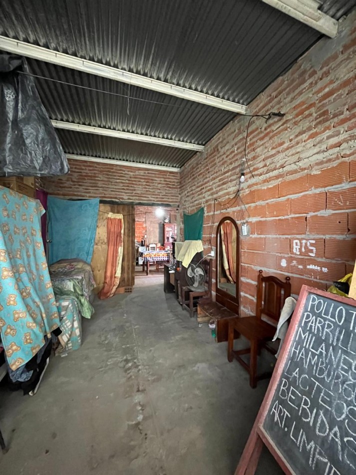 DOS CASAS EN UN MISMO TERRENO, UNA CON PANIFICADORA !! OPORTUNIDAD DE INVERSION O PRIMERA VIVIENDA !! 