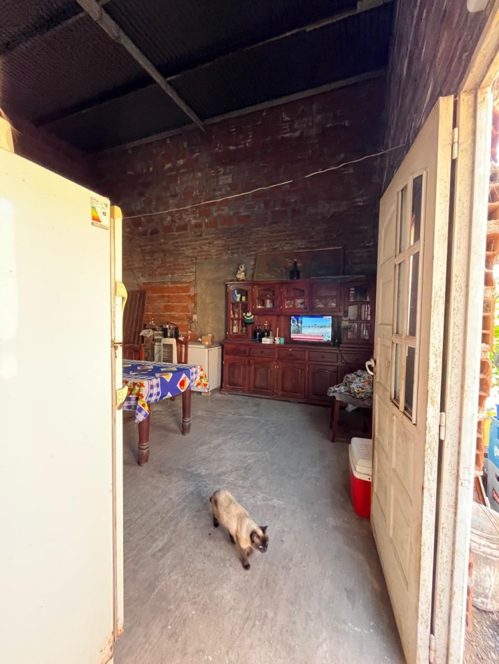 DOS CASAS EN UN MISMO TERRENO, UNA CON PANIFICADORA !! OPORTUNIDAD DE INVERSION O PRIMERA VIVIENDA !! 