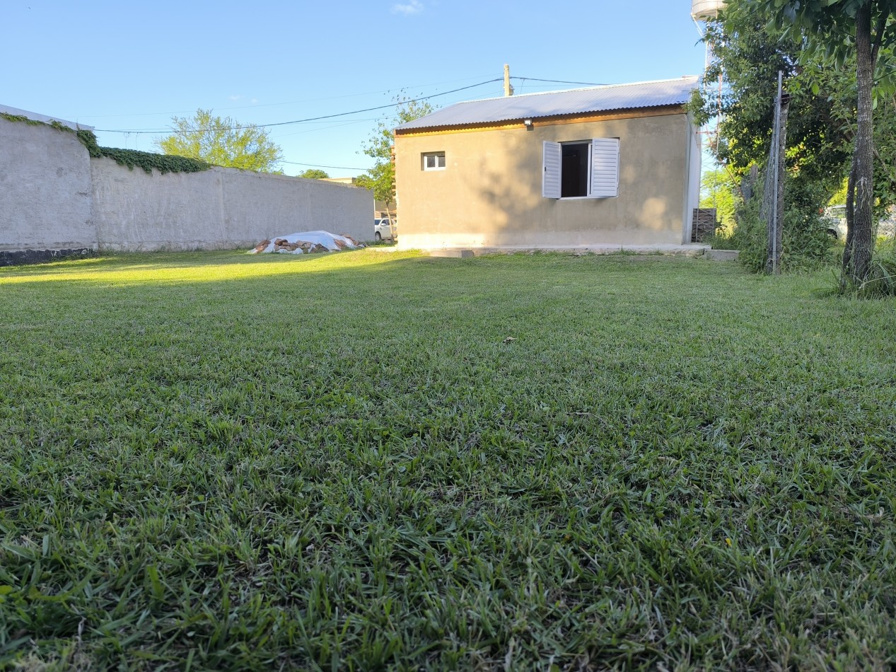 Casa a estrenar en la localidad de Candioti 
