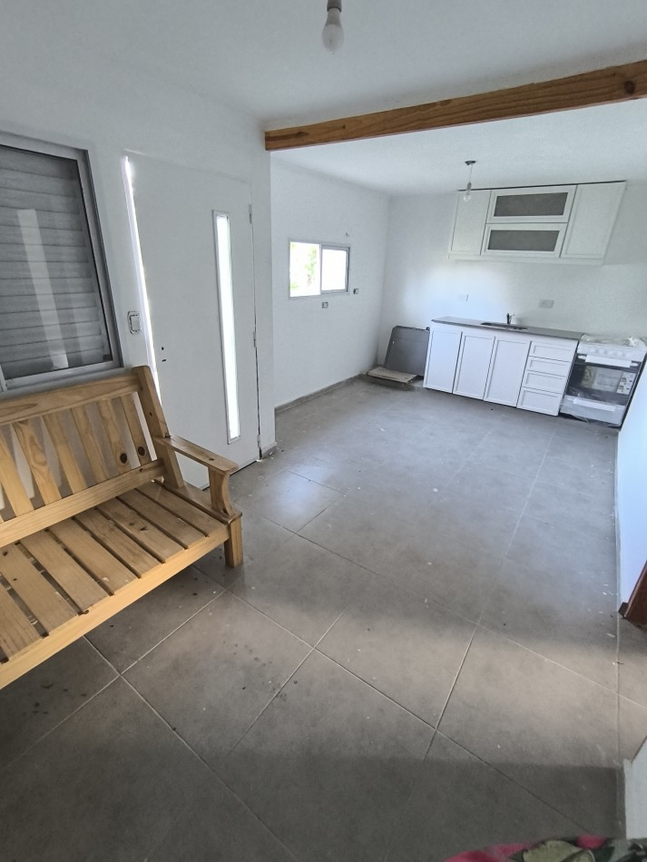 Casa a estrenar en la localidad de Candioti 