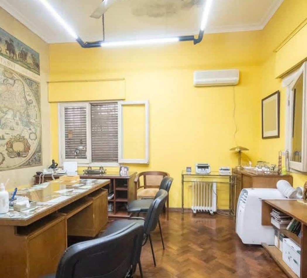 SE VENDE PROPIEDAD EN 4 DE ENERO 1800. EXCELENTE UBICACION.