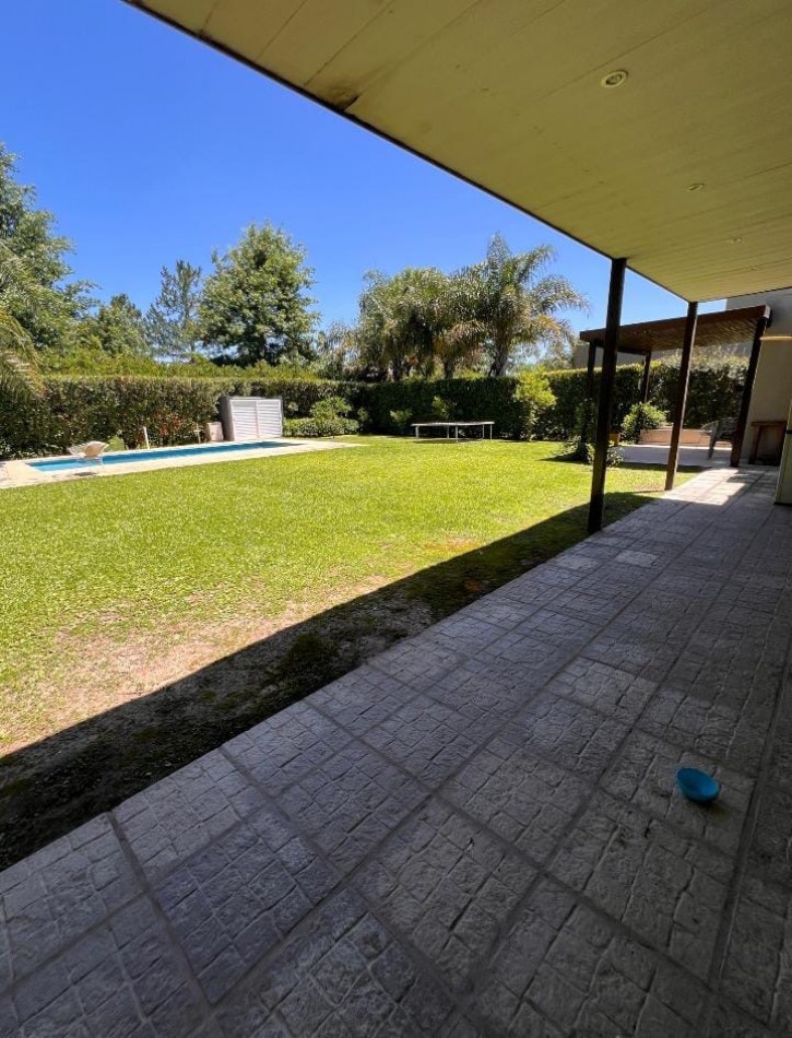 Casa Country Aires del Llano !!