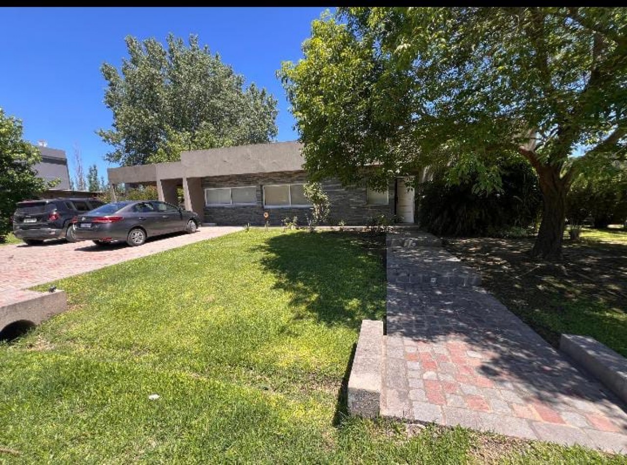 Casa Country Aires del Llano !!