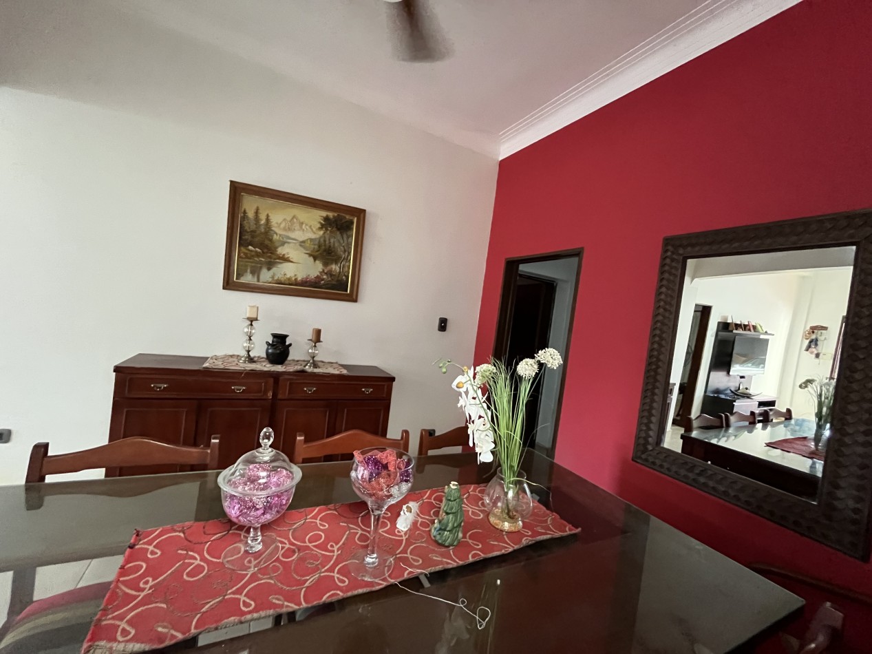 CASA IMPECABLE CON PISCINA Y DE GRAN TAMAÑO ! OPORTUNIDAD ! 