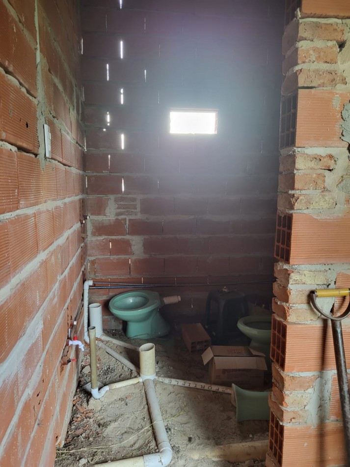 Terreno con edificacion a la venta