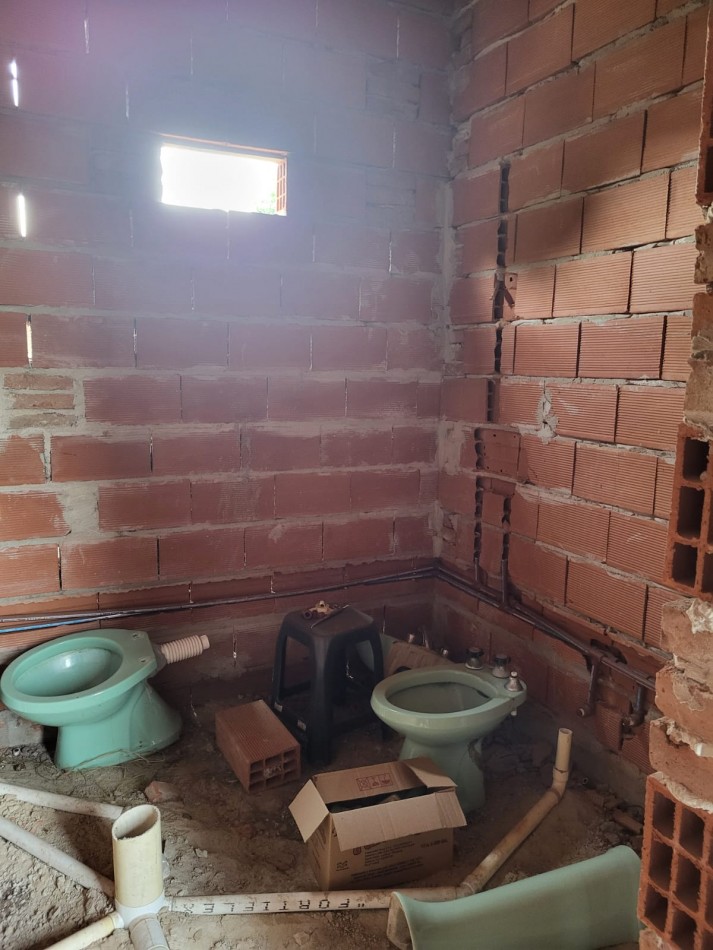 Terreno con edificacion a la venta