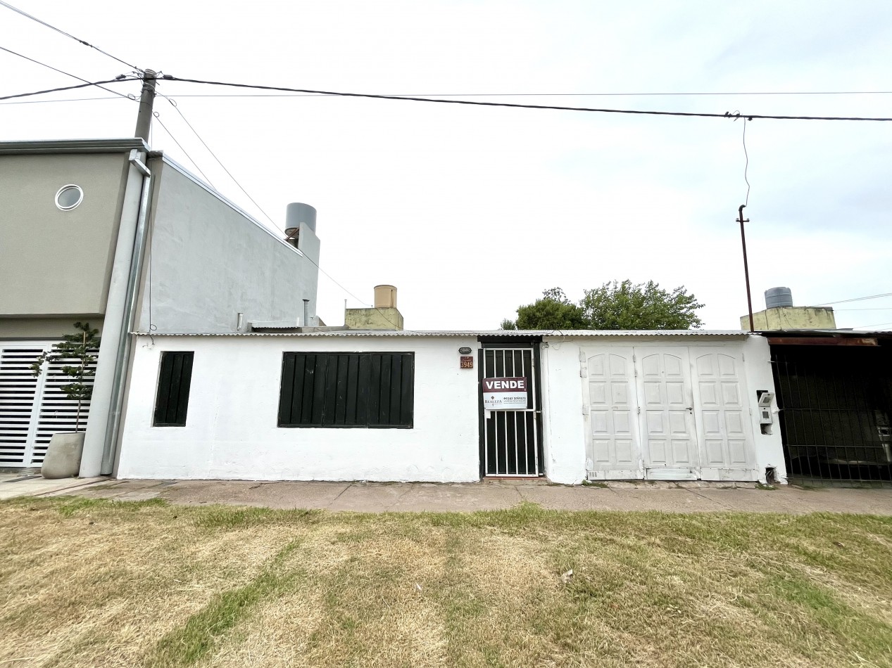 CASA CON PATIO VERDE! OPORTUNIDAD!