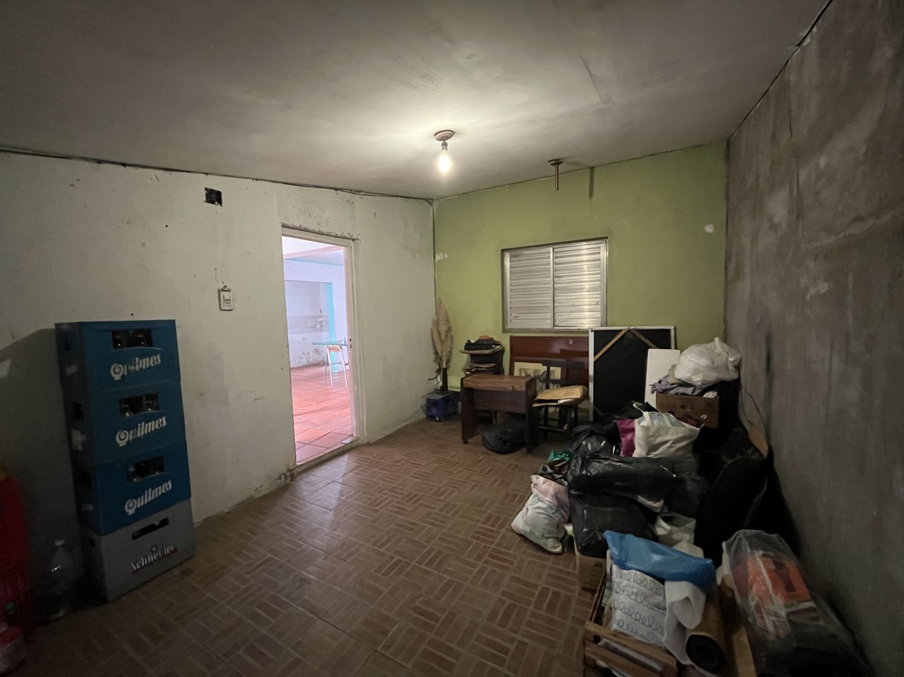 CASA CON PATIO VERDE! OPORTUNIDAD!