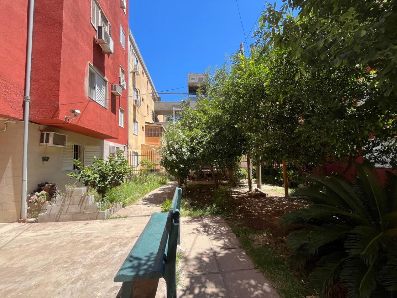 DEPARTAMENTO EN LAS FLORES II IMPECABLE !!