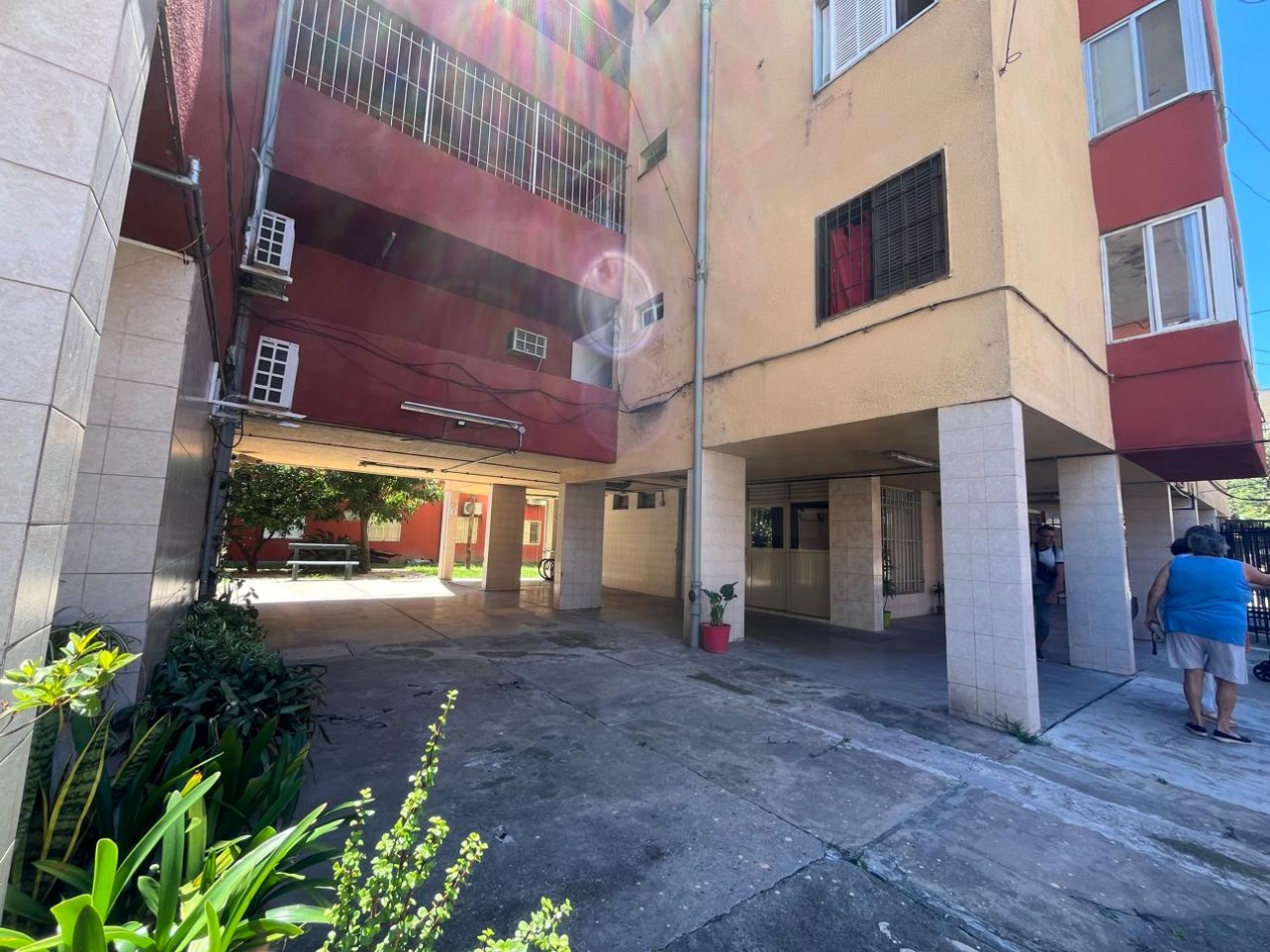 DEPARTAMENTO EN LAS FLORES II IMPECABLE !!