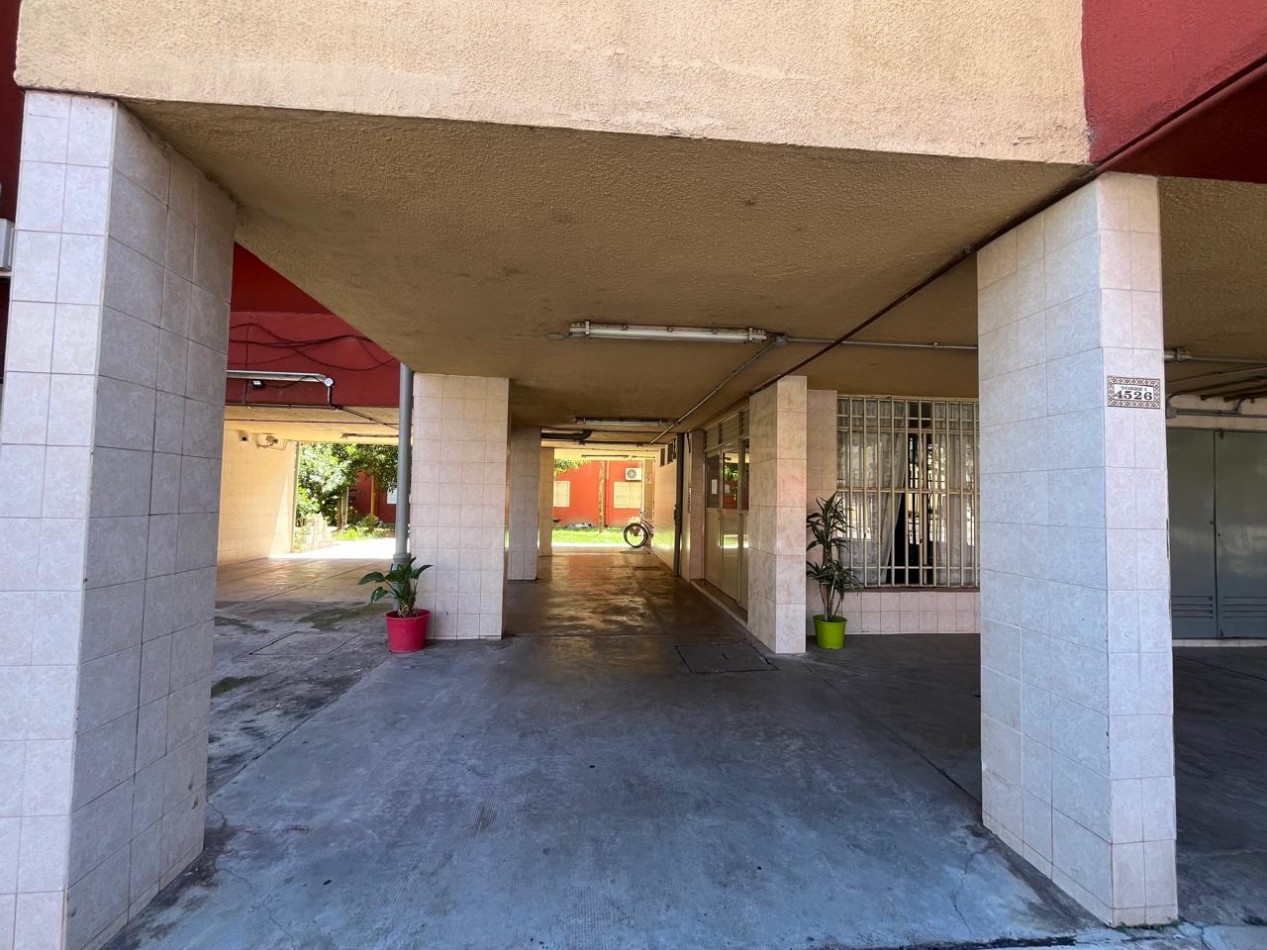 DEPARTAMENTO EN LAS FLORES II IMPECABLE !!