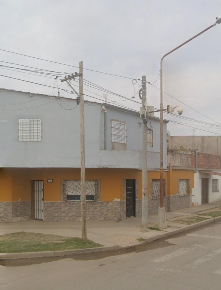 IMPONENTE CASA ZONA NORTE , PERMUTA POR CASA EN ZONA  SUR 