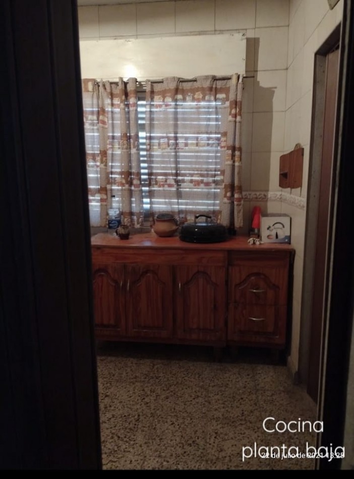 IMPONENTE CASA ZONA NORTE , PERMUTA POR CASA EN ZONA  SUR 