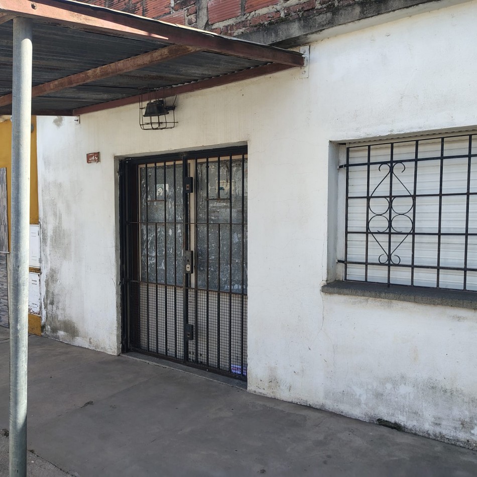 IMPONENTE CASA ZONA NORTE , PERMUTA POR CASA EN ZONA  SUR 