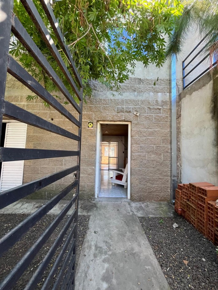 CASA + DEPARTAMENTO EN OPORTUNIDAD DE INVERSION O PRIMERA VIVIENDA !!