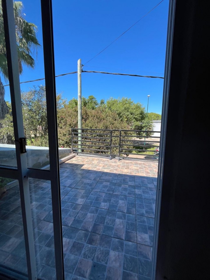 CASA + DEPARTAMENTO EN OPORTUNIDAD DE INVERSION O PRIMERA VIVIENDA !!