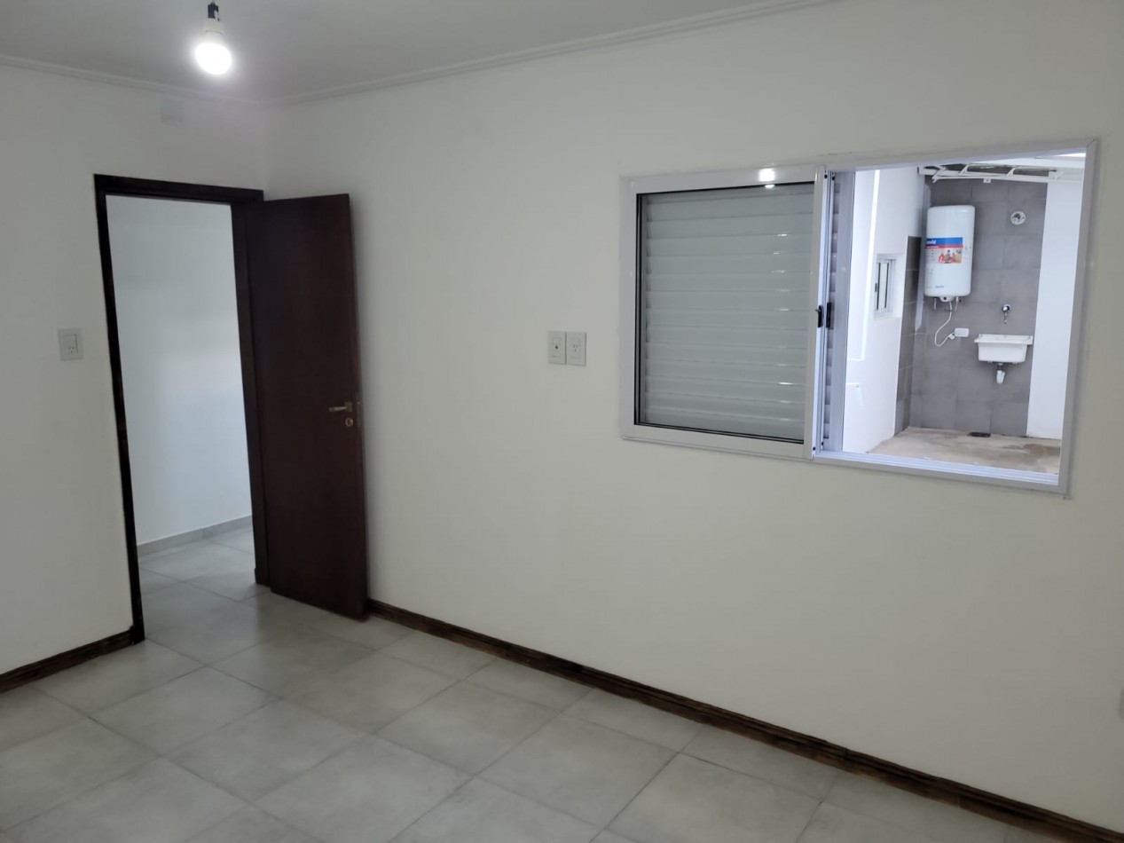  EXELENTE PROPIEDAD ZONA RESIDENCIAL  