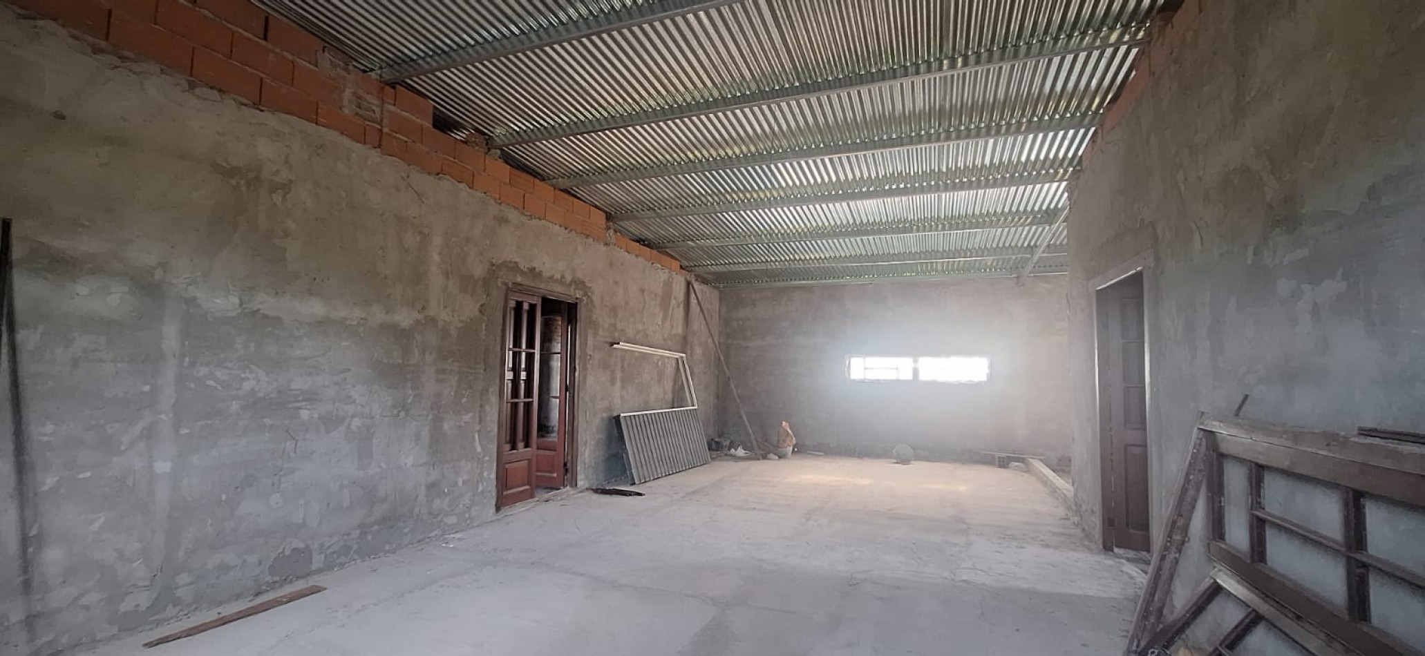 CASA QUINTA en construccion.  Terreno 1359 m2. San Jose del Rincon km 7, a mts. de R 1