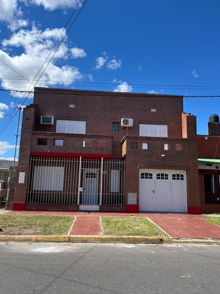 CASA CON PISCINA ! OPORTUNIDAD EN EL CORAZON DE BARRIO BELGRANO 